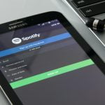 Så laddar du ner musik från Spotify